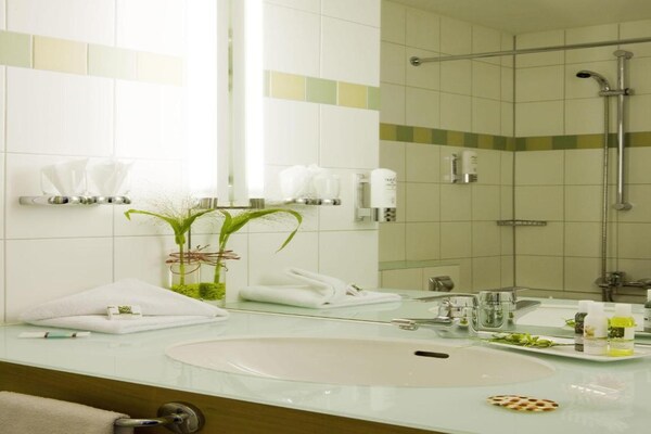 Foto van Sunday Hotel Dortmund Superior Twin Kamer - Vakantiehuis in Dortmund - BathRoom