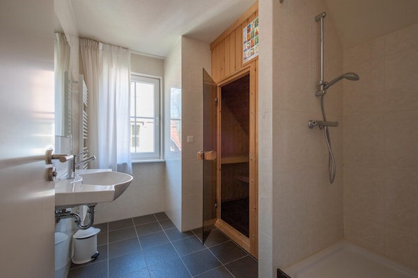 Foto van Villa met moderne touch - Vakantiehuis in Bad Bentheim - BathRoom