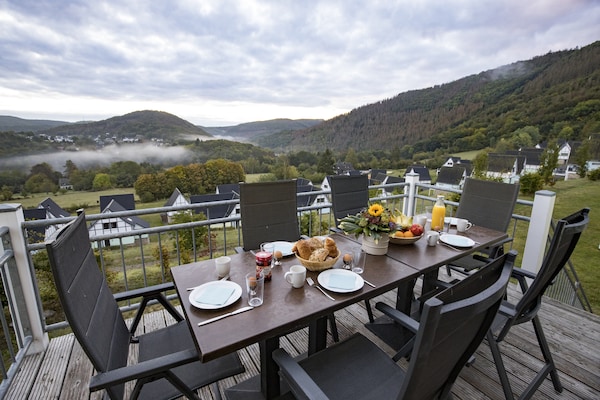 Foto van Spa-retraite in het Eifelgebergte - Vakantiehuis in Heimbach - TerraceBalcony
