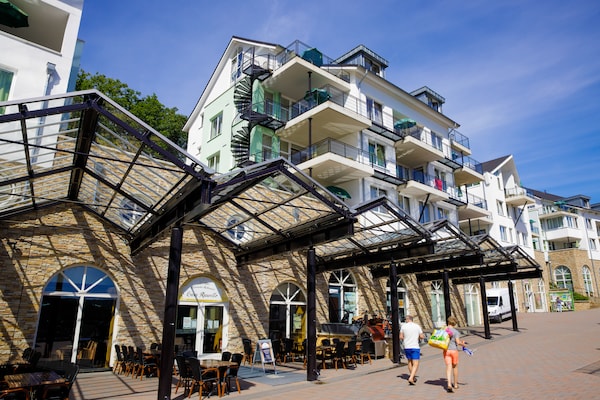 Foto van Villa met uitzicht op het meer en zwembad - Vakantiehuis in Heimbach - ParkFacilities