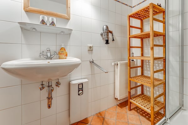 Foto van Appartement met wellnessoase - Vakantiehuis in Hellenthal- Reifferscheid - BathRoom