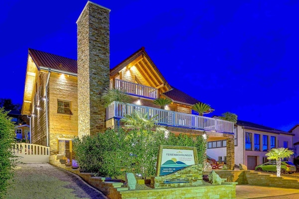Foto van Luxe vakantieappartementchalet vlakbij het meer - Vakantiehuis in Schalkenmehren - Untagged