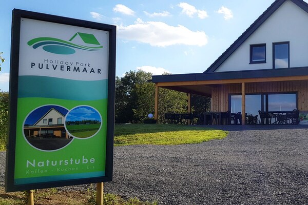 Foto van Bungalow in Gillenfeld met zwembad - Vakantiehuis in Gillenfeld - Untagged
