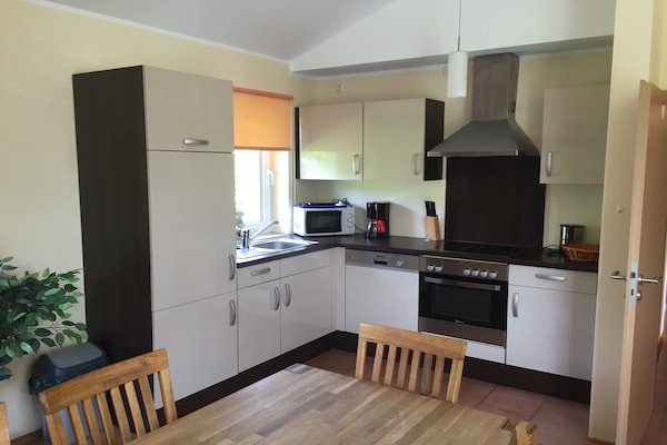 Foto van Bungalow in Eifel bij Bergpaden - Vakantiehuis in Hinterhausen - Gerolstein - Kitchen