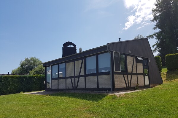 Foto van Chalet in Gerolstein bosvakantiepark - Vakantiehuis in Gerolstein - Hinterhausen - ExteriorSummer