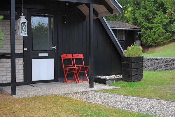 Foto van Chalet in Gerolstein bosvakantiepark - Vakantiehuis in Gerolstein - Hinterhausen - ExteriorSummer