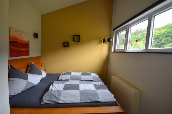 Foto van Vakantiehuis in Bos met Terras & BBQ - Vakantiehuis in Berlingen - BedRoom