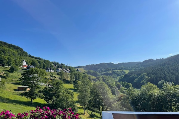 Foto van Charmant appartement met uitzicht op de bergen in Nordenau voor 6 personen - ViewSummer