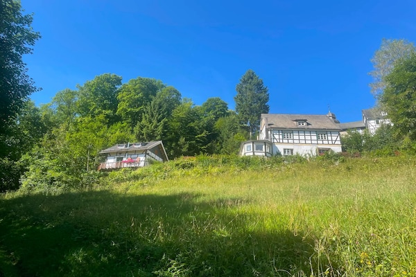 Foto van Gezellig appartement met uitzicht op de bergen in Nordenau voor 4 personen - ExteriorSummer