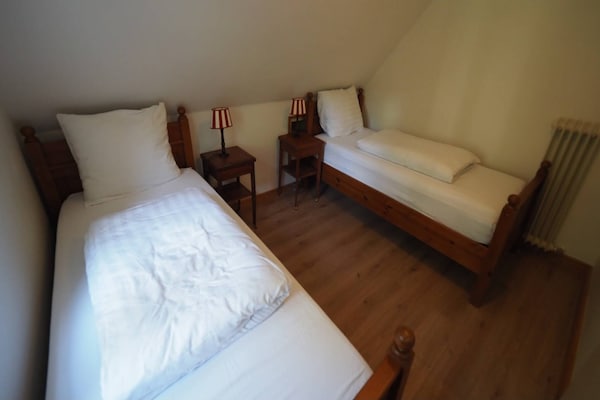 Foto van Gezellig appartement met uitzicht op de bergen in Nordenau voor 4 personen - BedRoom