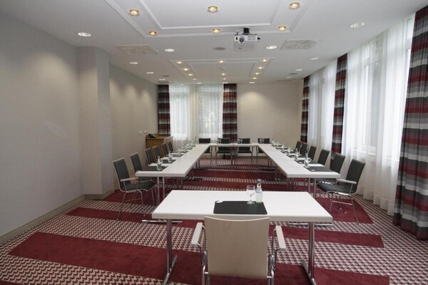 Foto van Sunday Hotel Frankfurt Airport Twin Kamer - Vakantiehuis in Neu-Isenburg - HotelFacilitiesAndServices