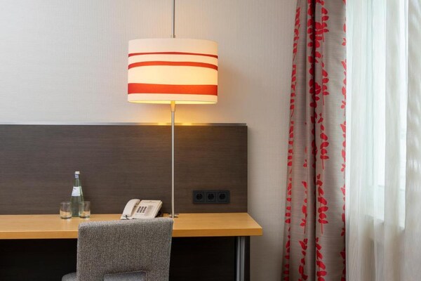 Foto van Sunday Hotel Frankfurt Airport Twin Kamer - Vakantiehuis in Neu-Isenburg - Ambiance