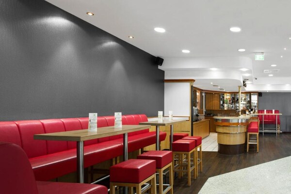 Foto van Sunday Hotel Frankfurt Twin Suite - Vakantiehuis in Neu-Isenburg - HotelFacilitiesAndServices