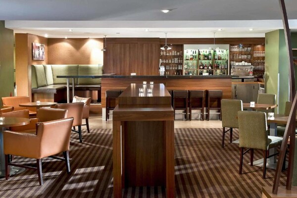 Foto van Sunday Hotel Saarbrücken Süd Driepersoonskamer - Vakantiehuis in Saarbrücken - HotelFacilitiesAndServices
