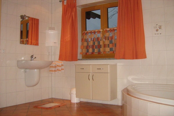Foto van Biologische boerderij met 2 slaapkamers - Vakantiehuis in Wegscheid - Untagged
