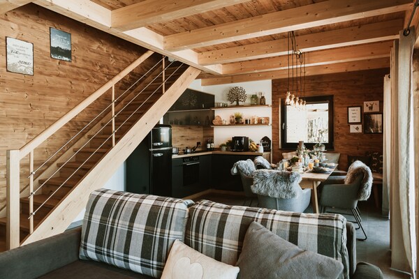 Foto van Chalet in het Vital Camp Resort Bayerbach - Vakantiehuis in Bayerbach - LivingRoom