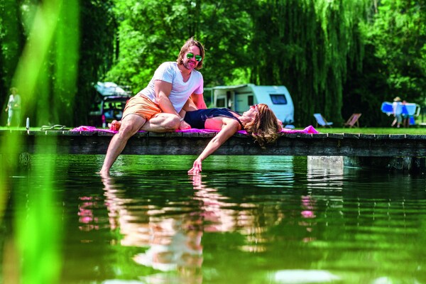 Foto van Chalet met privésauna op Vital Camp Bayerbach - Vakantiehuis in Bayerbach - ParkFacilities