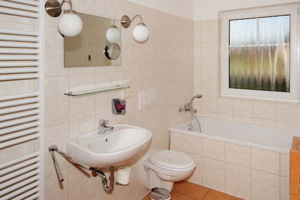 Foto van Seepark Auenhain aan de Markkleeberger See in Markkleeberg - BathRoom