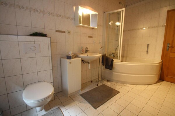 Foto van Halfvrijstaande woning, Glave - Vakantiehuis in Glave - BathRoom