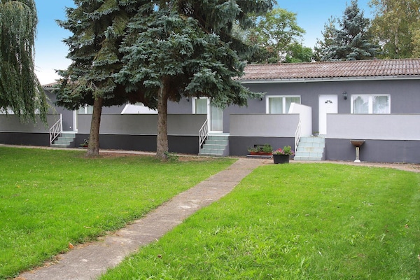 Foto van Prachtig vakantiehuis met terras - Vakantiehuis in Sommersdorf - ExteriorSummer