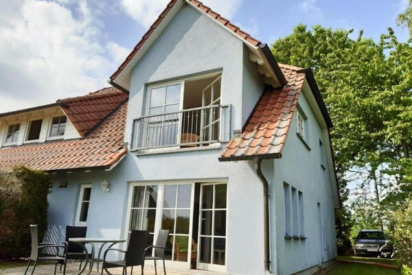 Foto van Vakantieappartementen Blue House, Putbus - Vakantiehuis in Putbus - ExteriorSummer