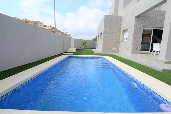 Foto van Rojales Verblijf met Tuin - Vakantiehuis in Rojales - PoolOfHouse