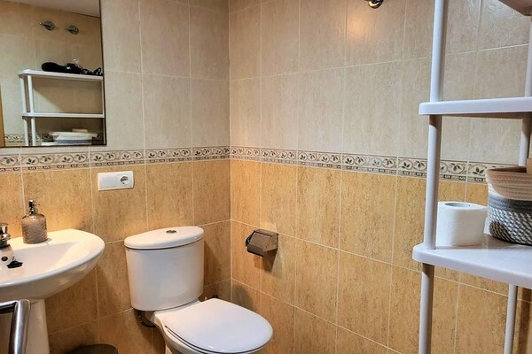 Foto van Appartement met zwembad in de buurt van het strand van Garrucha - BathRoom