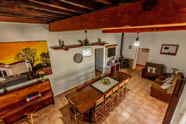 Foto van Can Pere - Villa met 3 slaapkamers voor 7 gasten - Vakantiehuis in San Juan Bautista - DiningRoom