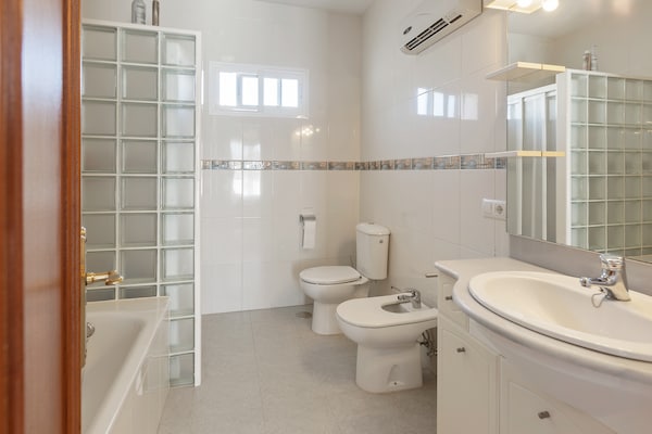 Foto van Villa aan het zwembad aan de Costa de la Luz - Vakantiehuis in Sanlúcar de Barrameda - BathRoom
