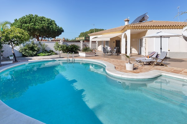 Foto van Villa aan het zwembad aan de Costa de la Luz - Vakantiehuis in Sanlúcar de Barrameda - PoolOfHouse