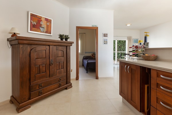 Foto van Villa aan het zwembad aan de Costa de la Luz - Vakantiehuis in Sanlúcar de Barrameda - HallReception