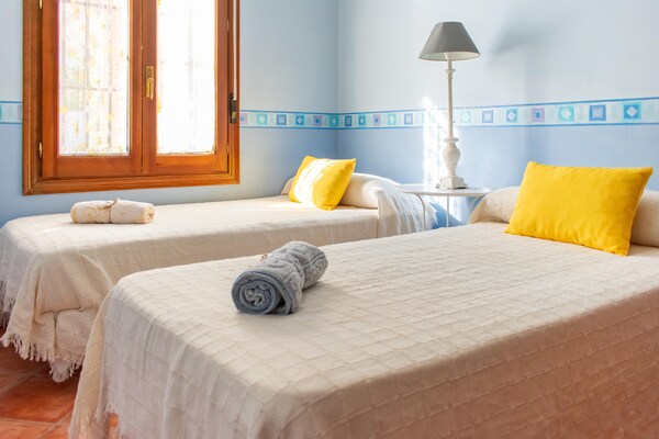 Foto van Chalet in Algodonales met uitzicht op de bergen - Vakantiehuis in Algodonales - BedRoom