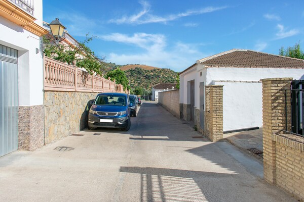 Foto van Chalet in Algodonales met uitzicht op de bergen - Vakantiehuis in Algodonales - AreaSummer1KM