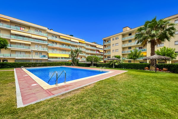 Foto van Appartement in Fenals bij Strand & Zoutwaterbad - Vakantiehuis in Lloret de Mar - PoolOfHouse