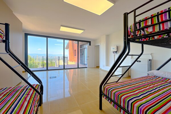 Foto van Villa in Costa Brava met Privézwembad - Vakantiehuis in maçanet de la selva - BedRoom