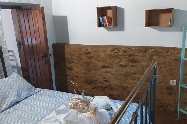 Foto van Boerderij bij Iznajar Meer - Vakantiehuis in Fuentes de Cesna - BedRoom