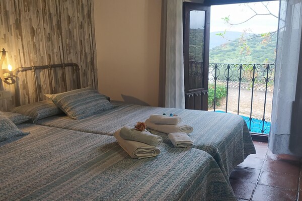 Foto van Boerderij bij Iznajar Meer - Vakantiehuis in Fuentes de Cesna - BedRoom