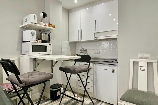 Foto van Appartement in Torremolinos bij Strand - Vakantiehuis in Torremolinos - Kitchen