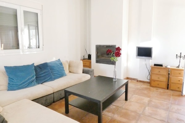 Foto van Villaverblijf met zeezicht - Vakantiehuis in Arenas - LivingRoom