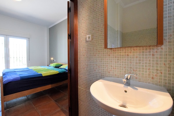 Foto van Villaverblijf met zeezicht - Vakantiehuis in Arenas - BathRoom