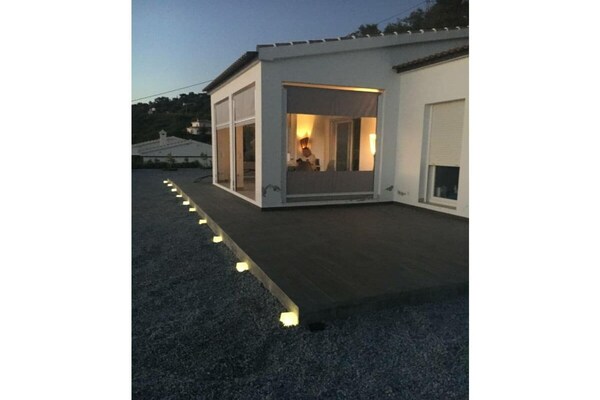 Foto van Bungalow in Sayalonga met barbecue - Vakantiehuis in Sayalonga - Untagged