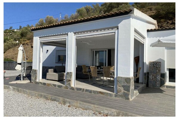 Foto van Bungalow in Sayalonga met barbecue - Vakantiehuis in Sayalonga - Untagged