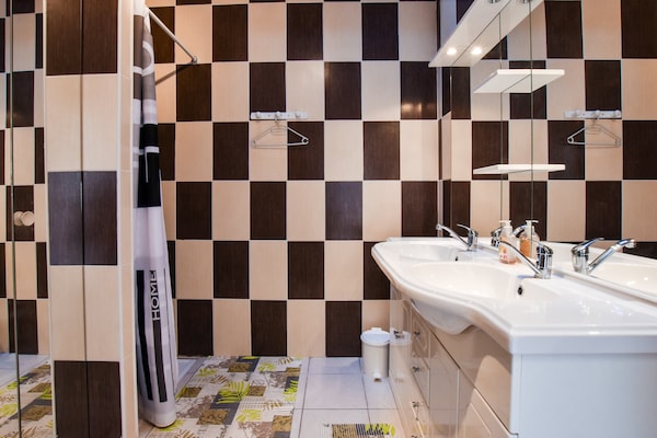 Foto van Ontsnapping aan het zwembad bij Arcachon - Vakantiehuis in La Teste-de-Buch - BathRoom