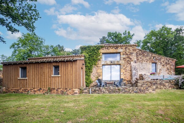 Foto van Vakantiehuis in Mazeyrolles met tuin - Vakantiehuis in Mazeyrolles - HallReception