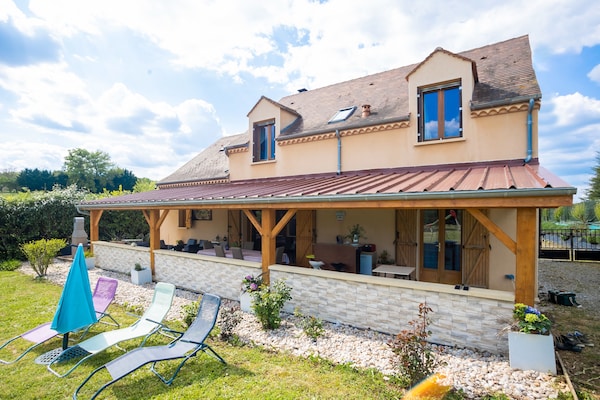 Foto van Leuke villa in Nabirat met een privézwembad - Vakantiehuis in NABIRAT - ExteriorSummer