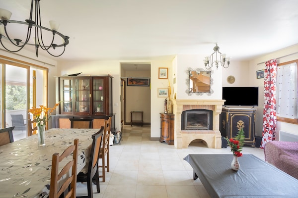 Foto van Leuke villa in Nabirat met een privézwembad - Vakantiehuis in NABIRAT - DiningRoom