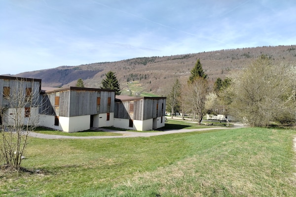 Foto van Bergappartement met zwembad in Lelex - Vakantiehuis in Lélex - ExteriorSummer