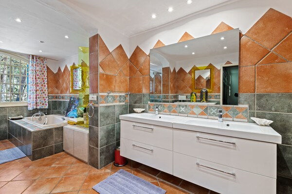 Foto van Villa in Martigues bij Middellandse Zee - Vakantiehuis in Martigues - BathRoom