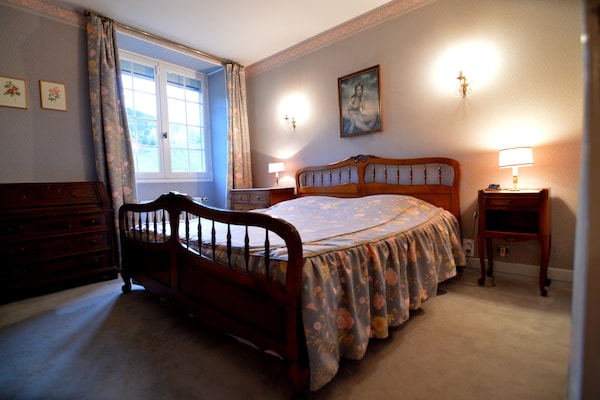 Foto van Vakantiehuis Vault-de-Lugny bij bos - Vakantiehuis in Vault de Lugny - BedRoom