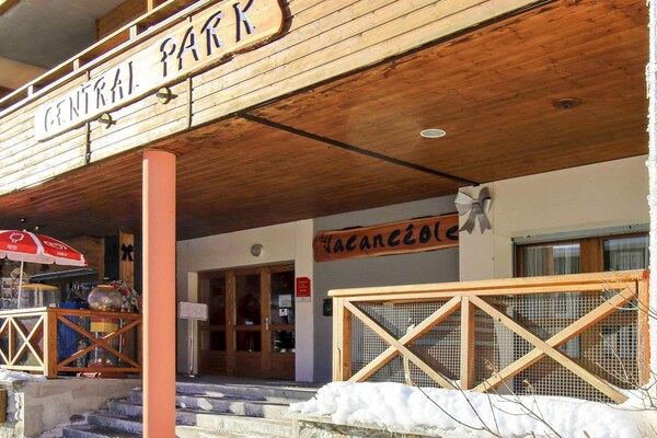 Foto van Zonnig verblijf in de Alpen voor vier personen - Vakantiehuis in Allos - HallReception